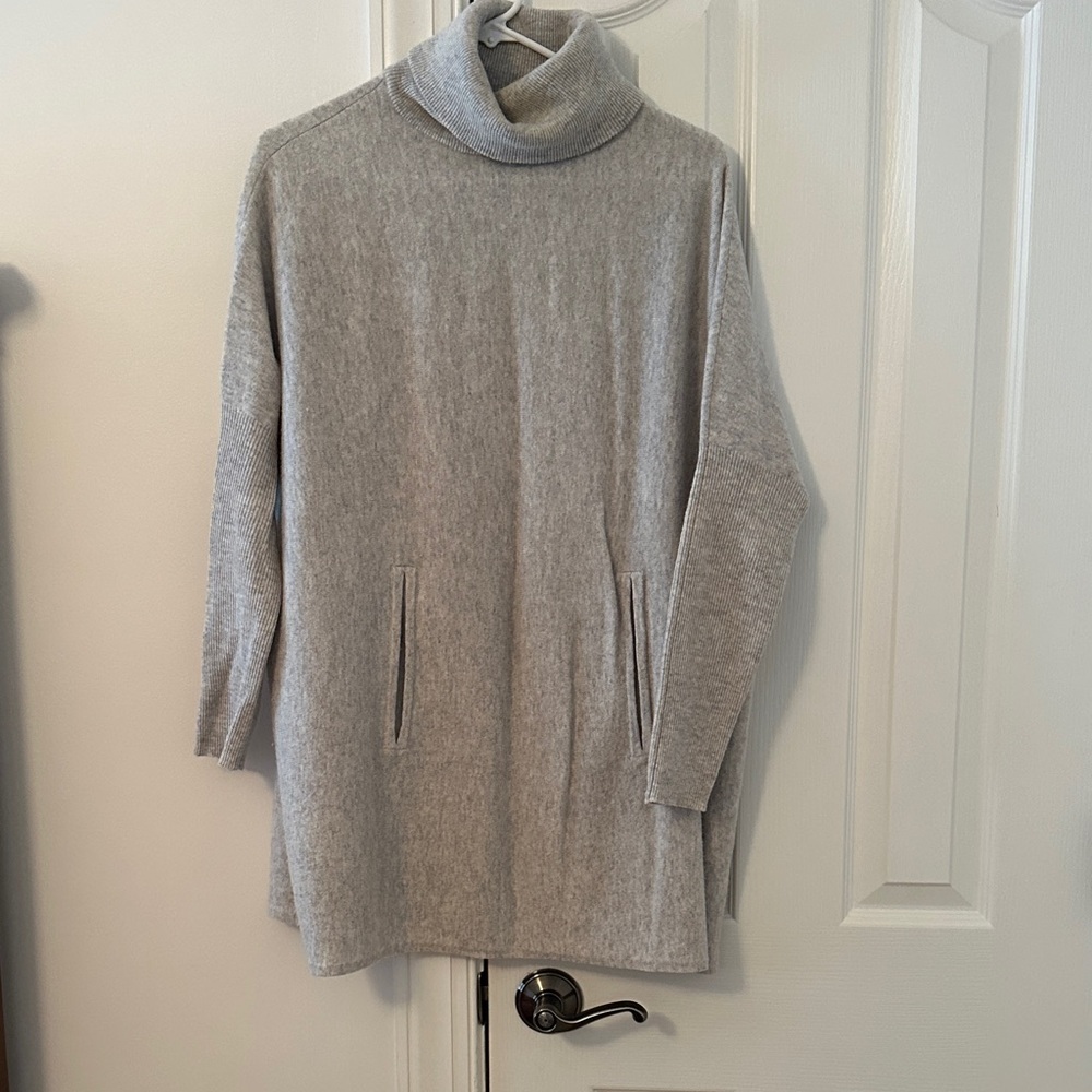 Garnet Hill Light Gray Turtleneck Sweater